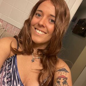 Auburn wig with bangs long one size